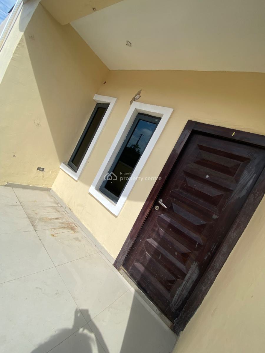 Super Luxurious 2 Bedroom Apartment (close to The Express, Pennysula Gardens Estate (beside Blenco, Sangotedo, Ajah, Lagos, Flat / Apartment for Rent