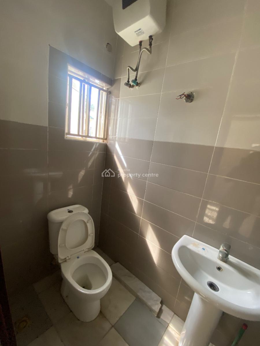 Super Luxurious 2 Bedroom Apartment (close to The Express), Pennysula Gardens Estate (beside Blenco), Sangotedo, Ajah, Lagos, Flat / Apartment for Rent