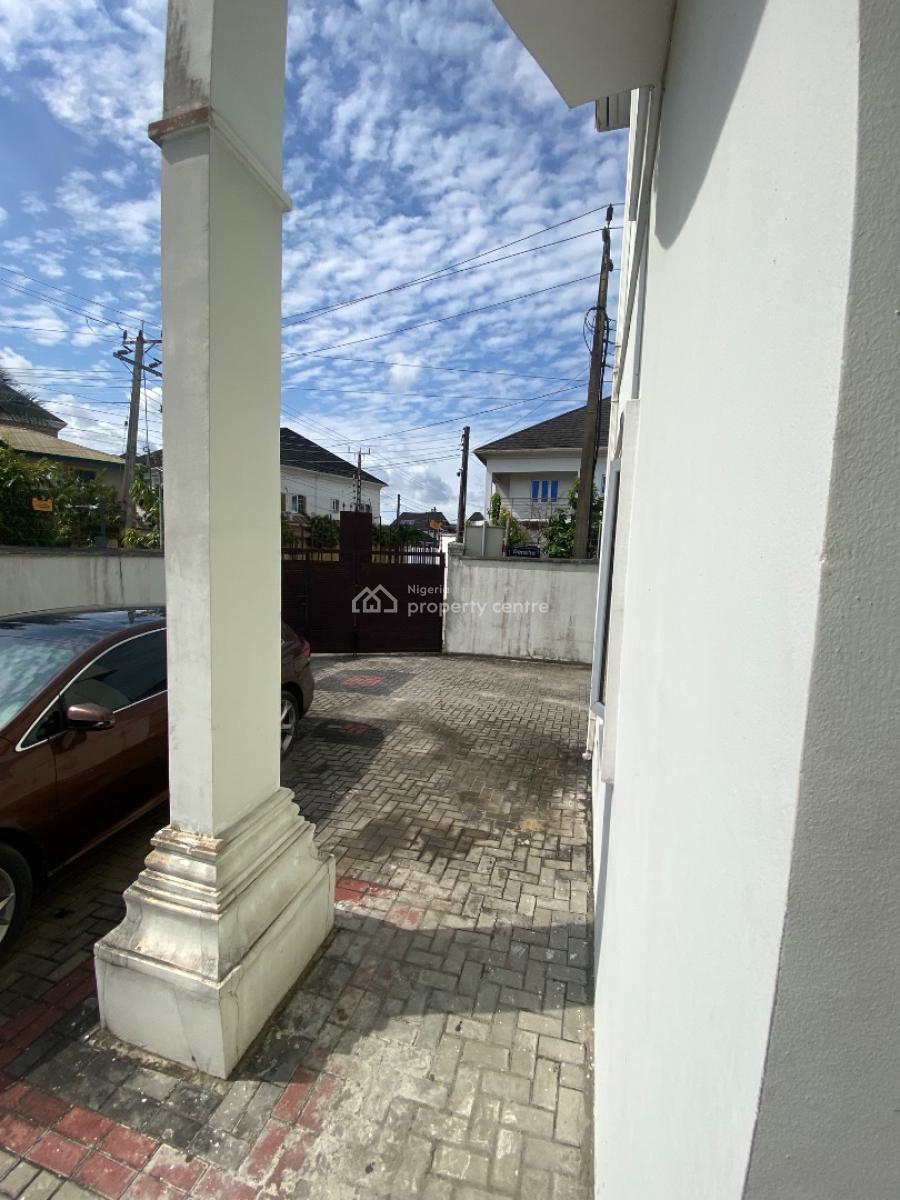 Super Luxurious 2 Bedroom Apartment (close to The Express), Pennysula Gardens Estate (beside Blenco), Sangotedo, Ajah, Lagos, Flat / Apartment for Rent