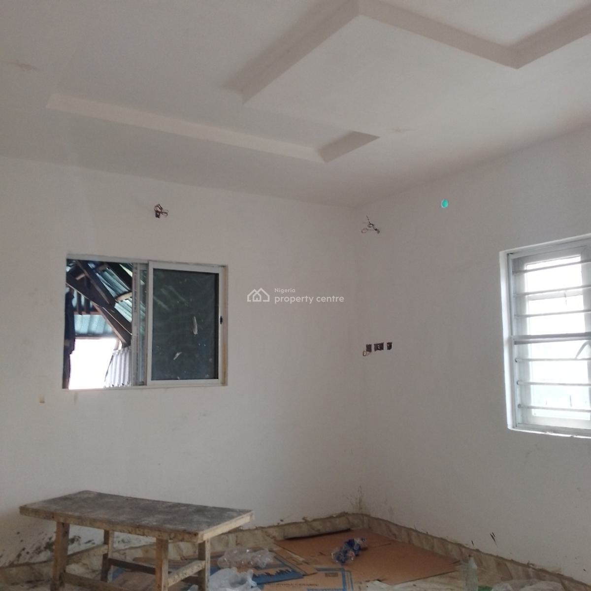 Luxury Newly Built 3 Bedroom Penthouse, Ago Extension Behind Community Bridge Bucknor, Ago Palace, Isolo, Lagos, Flat / Apartment for Rent
