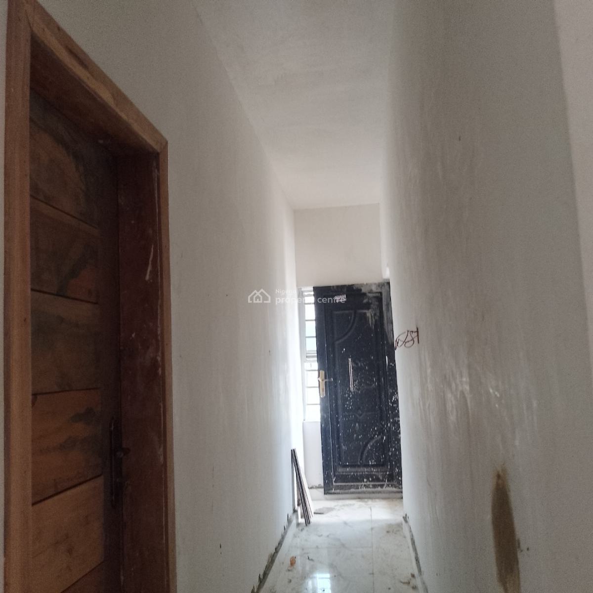 Luxury Newly Built 3 Bedroom Penthouse, Ago Extension Behind Community Bridge Bucknor, Ago Palace, Isolo, Lagos, Flat / Apartment for Rent