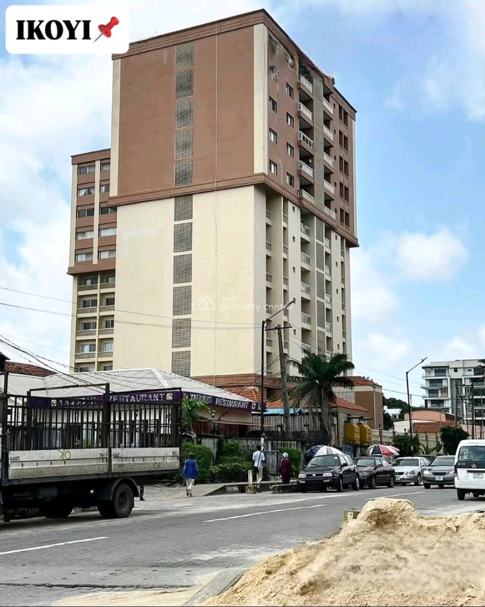 Immaculate 3 Bedroom Apartment with Bq, Elevator and Swimming Pool for, Ikoyi, Lagos, House for Sale