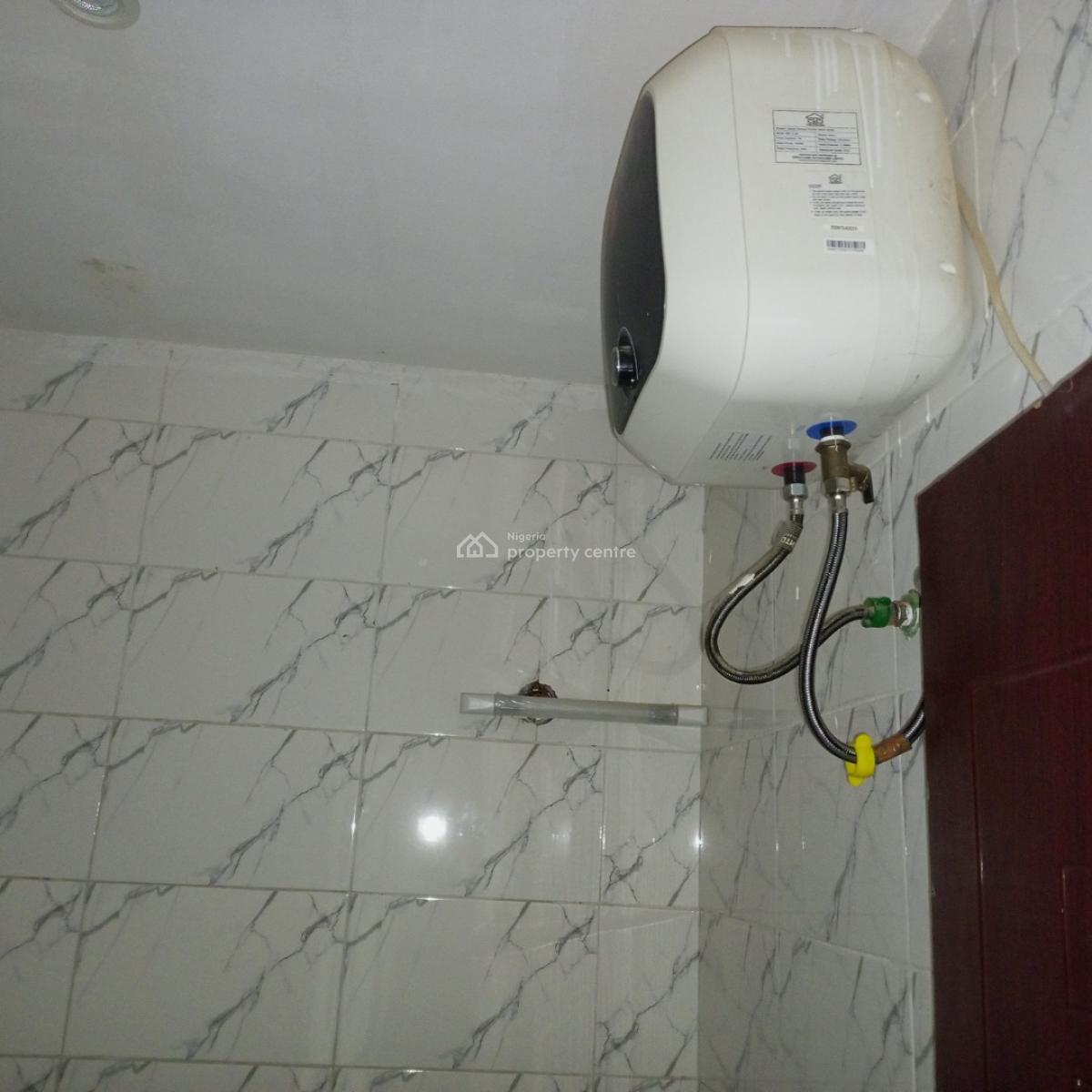 2 Bedroom Flat, Brains & Hammers City, Life Camp, Abuja, Flat / Apartment for Rent
