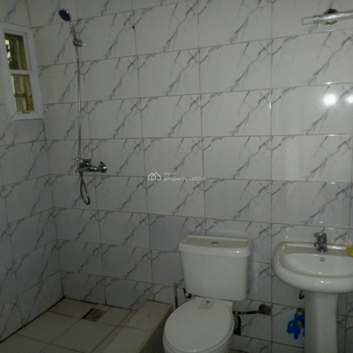 2 Bedroom Flat, Brains & Hammers City, Life Camp, Abuja, Flat / Apartment for Rent