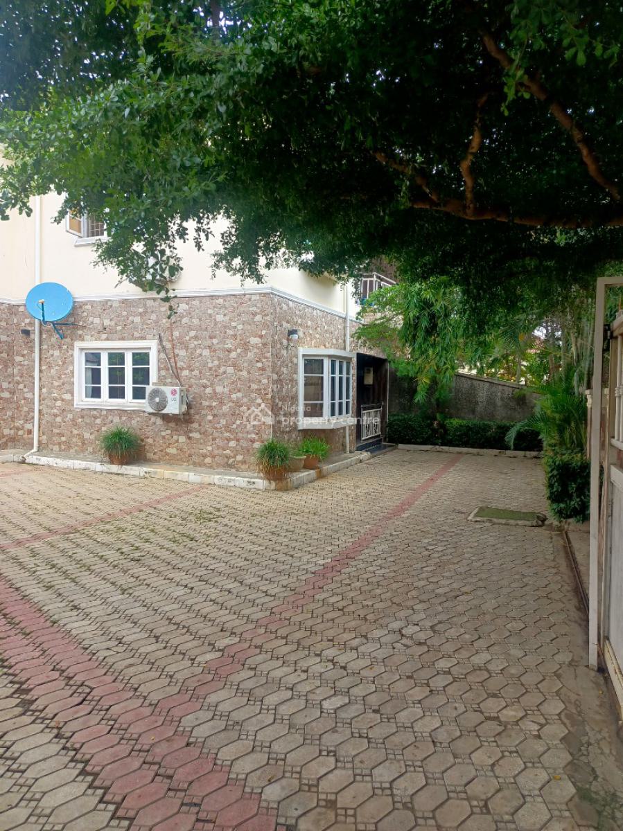 Specious 4 Bedrooms Semi-detached Duplex with Bq and Security House., By Back of Shoprite, Close to Brains and Harmers Estate, Apo, Abuja, Semi-detached Duplex for Sale