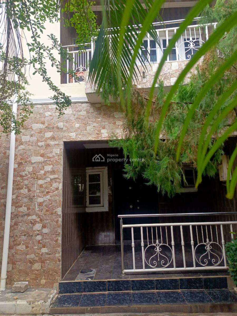 Specious 4 Bedrooms Semi-detached Duplex with Bq and Security House., By Back of Shoprite, Close to Brains and Harmers Estate, Apo, Abuja, Semi-detached Duplex for Sale