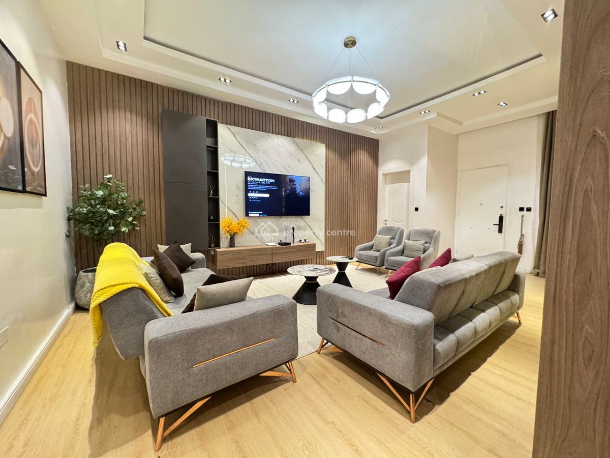Prime 3 Bedroom Penthouse Waterfront - Pool -gym- Netflix, Lekki Phase 1, Lekki, Lagos, House Short Let