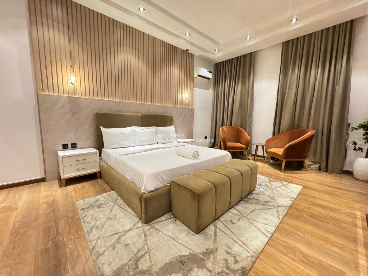 Prime 3 Bedroom Penthouse Waterfront - Pool -gym- Netflix, Lekki Phase 1, Lekki, Lagos, House Short Let