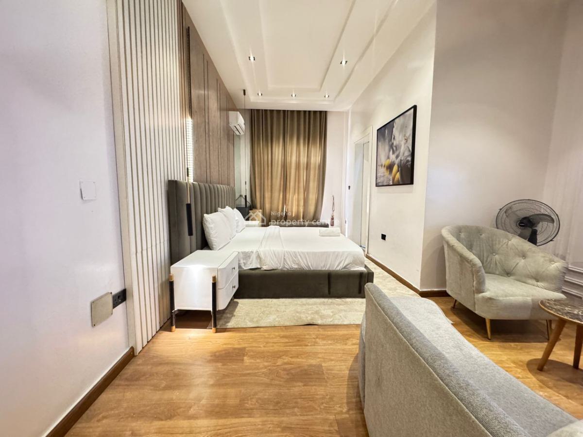 Prime 3 Bedroom Penthouse Waterfront - Pool -gym- Netflix, Lekki Phase 1, Lekki, Lagos, House Short Let
