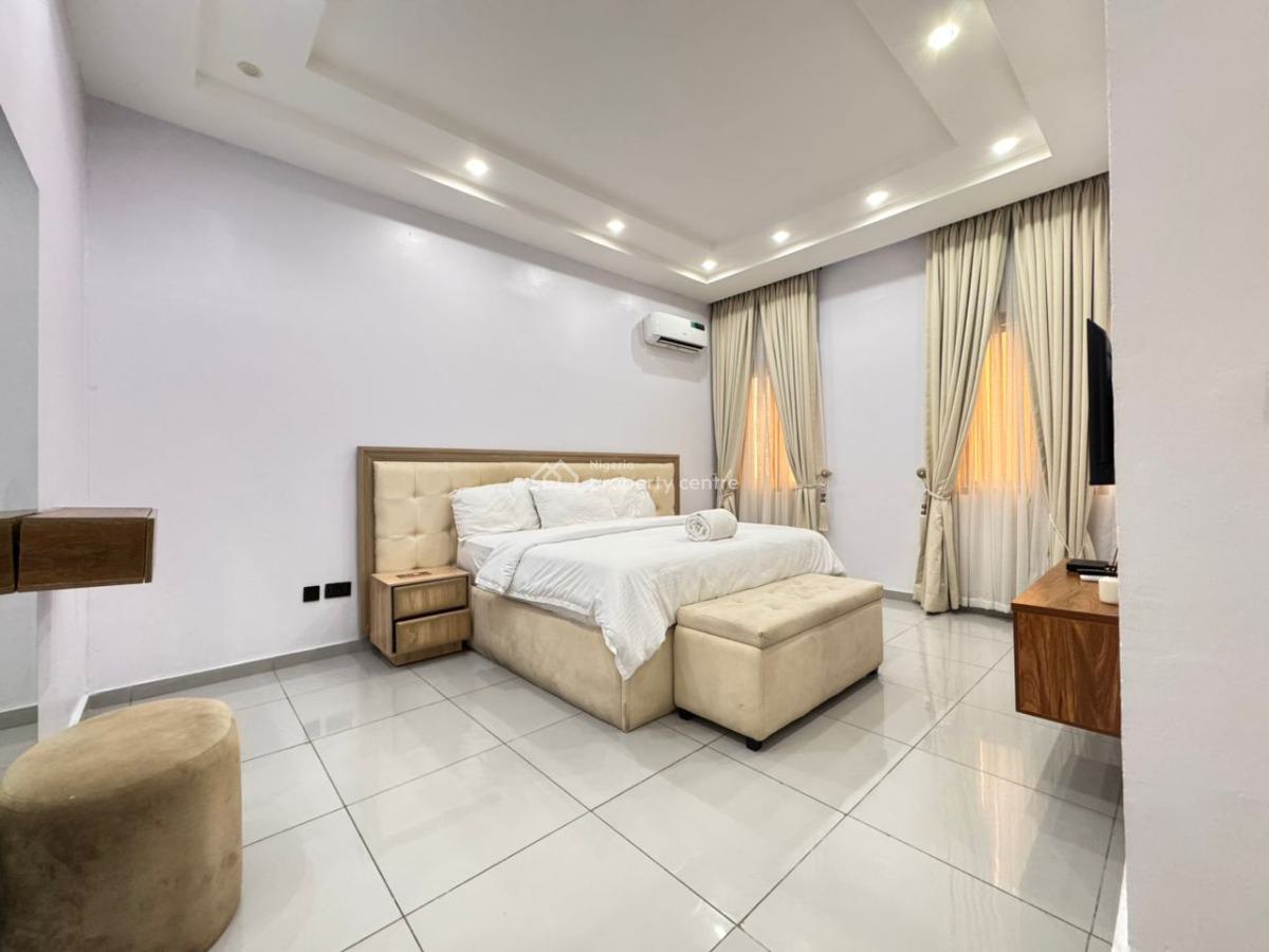 Premium 2/3 Bed Terrace Waterfront - Lekki Phase 1-pool- Gym - Netflix, Lekki Phase 1, Lekki, Lagos, Terraced Duplex Short Let