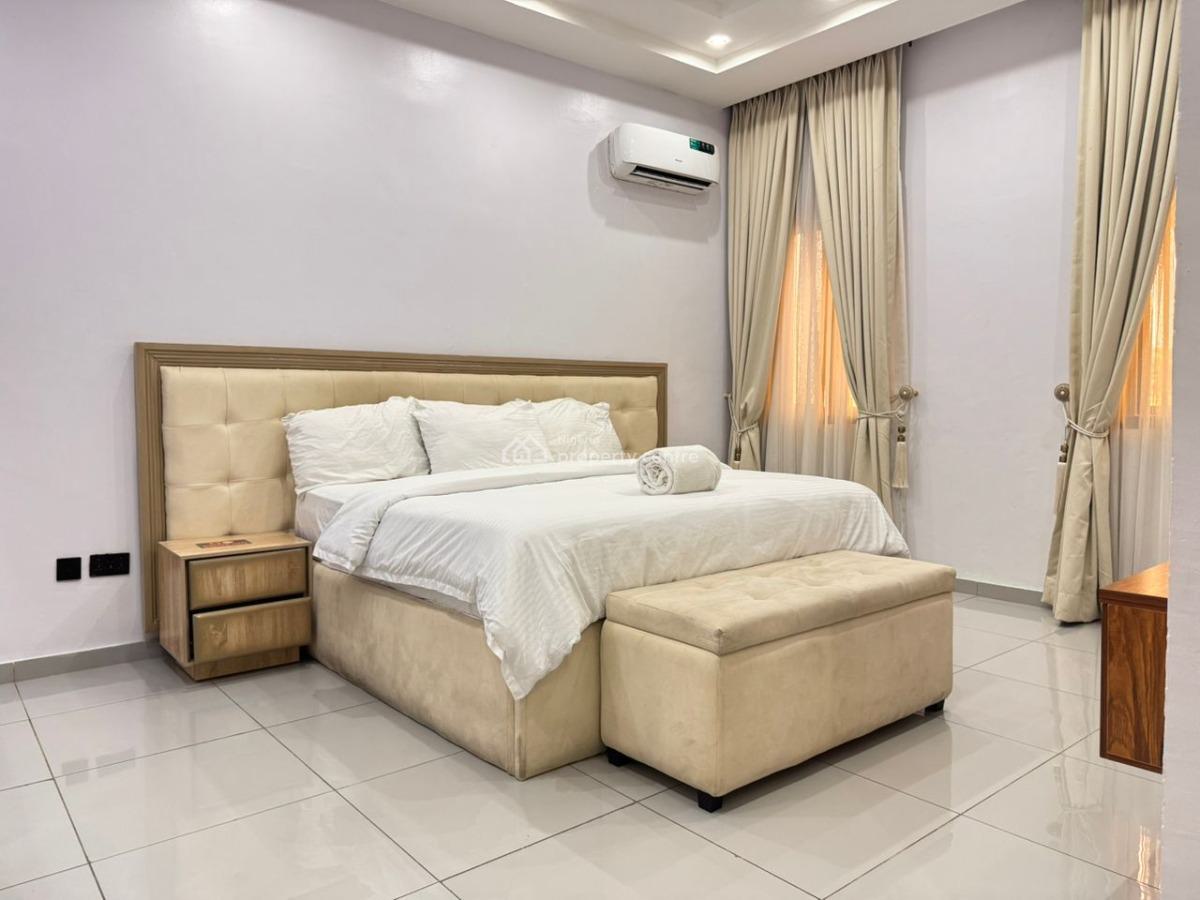 Premium 2/3 Bed Terrace Waterfront - Lekki Phase 1-pool- Gym - Netflix, Lekki Phase 1, Lekki, Lagos, Terraced Duplex Short Let