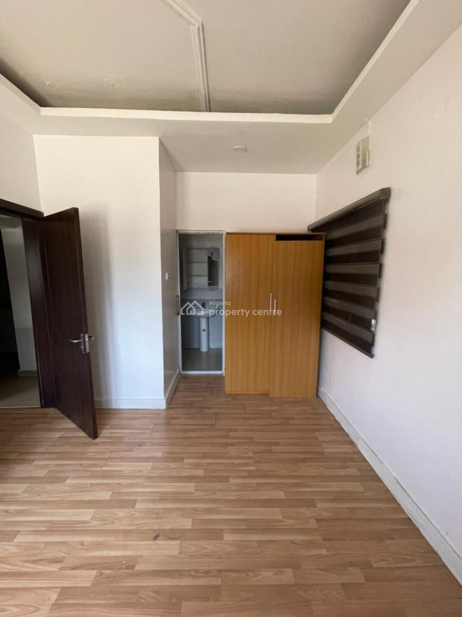 One Bedroom Flat, Lekki Phase 1, Lekki, Lagos, Mini Flat (room and Parlour) for Rent
