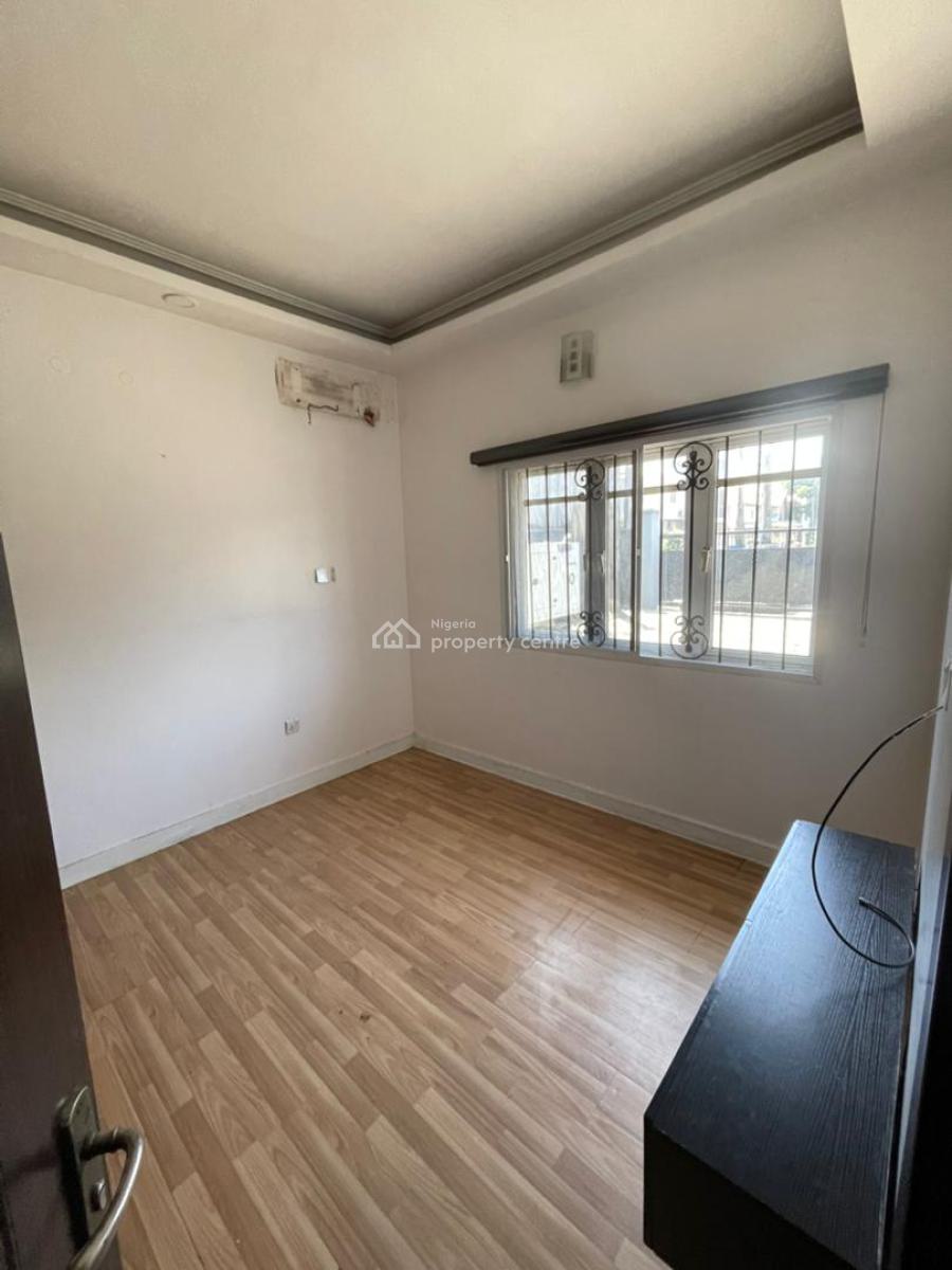 One Bedroom Flat, Lekki Phase 1, Lekki, Lagos, Mini Flat (room and Parlour) for Rent