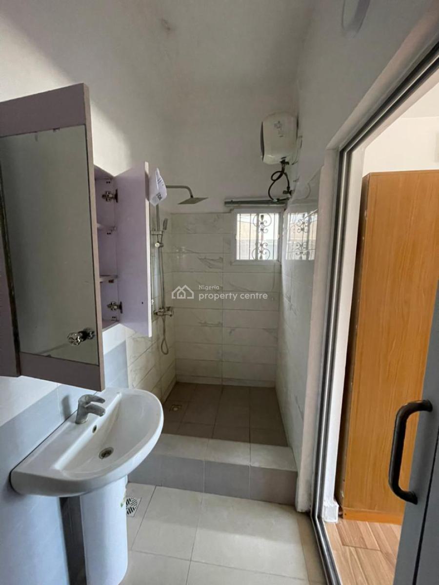 One Bedroom Flat, Lekki Phase 1, Lekki, Lagos, Mini Flat (room and Parlour) for Rent