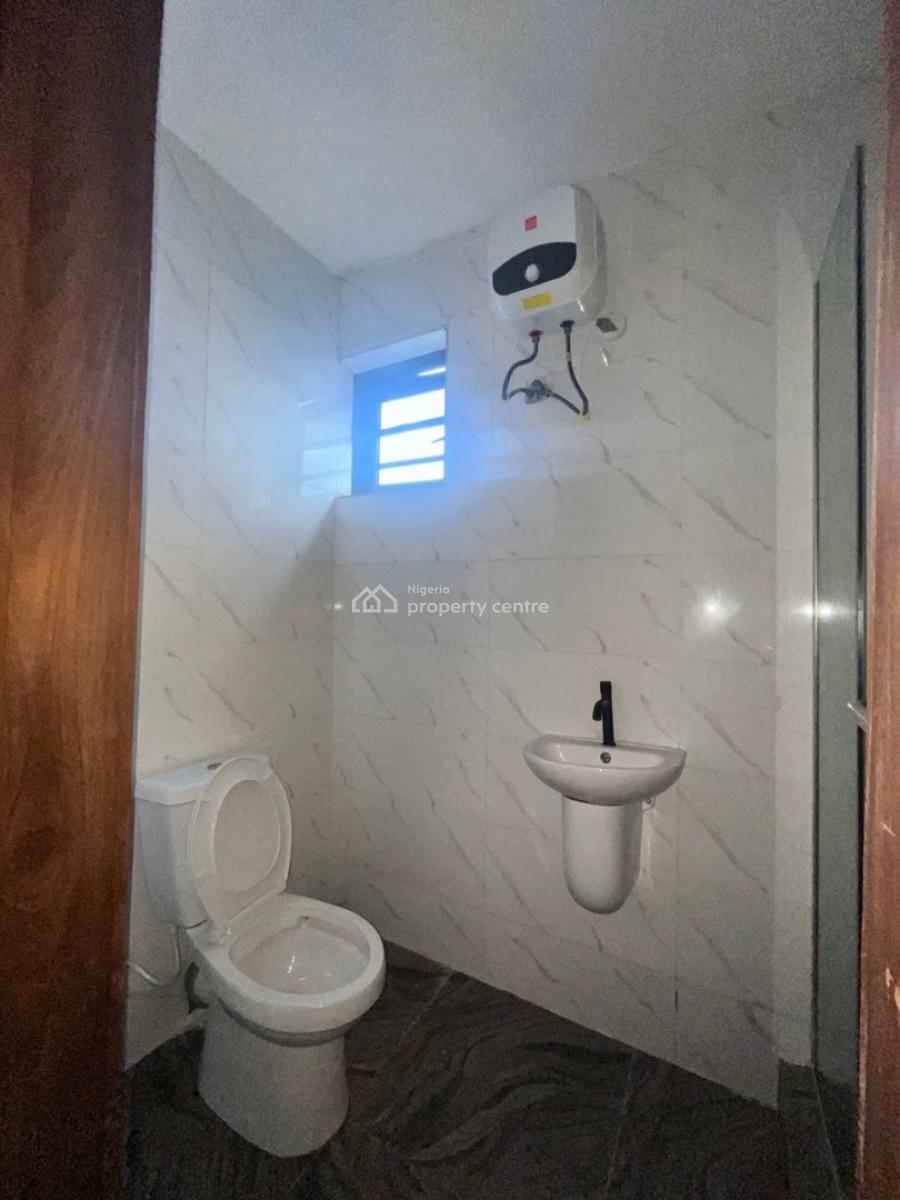 3 Bedroom Aparment, Osapa, Lekki, Lagos, Flat / Apartment for Rent