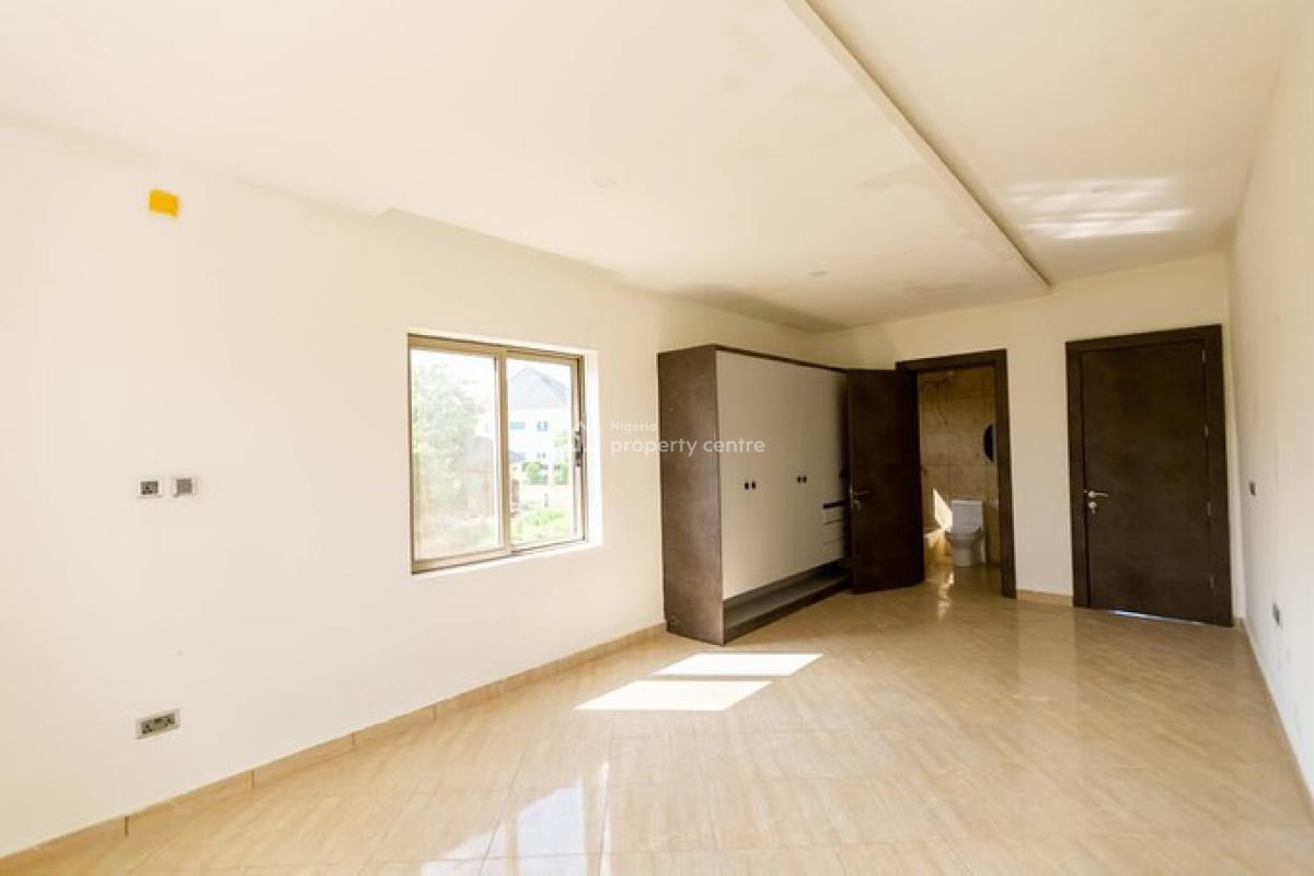 Massive and Beautiful 3 Bedrooms Serviced Flat,bq,gazebo,,ground Floo., Sweet Neighborhood, Good Access Road, Life Camp, Abuja, Flat / Apartment for Sale