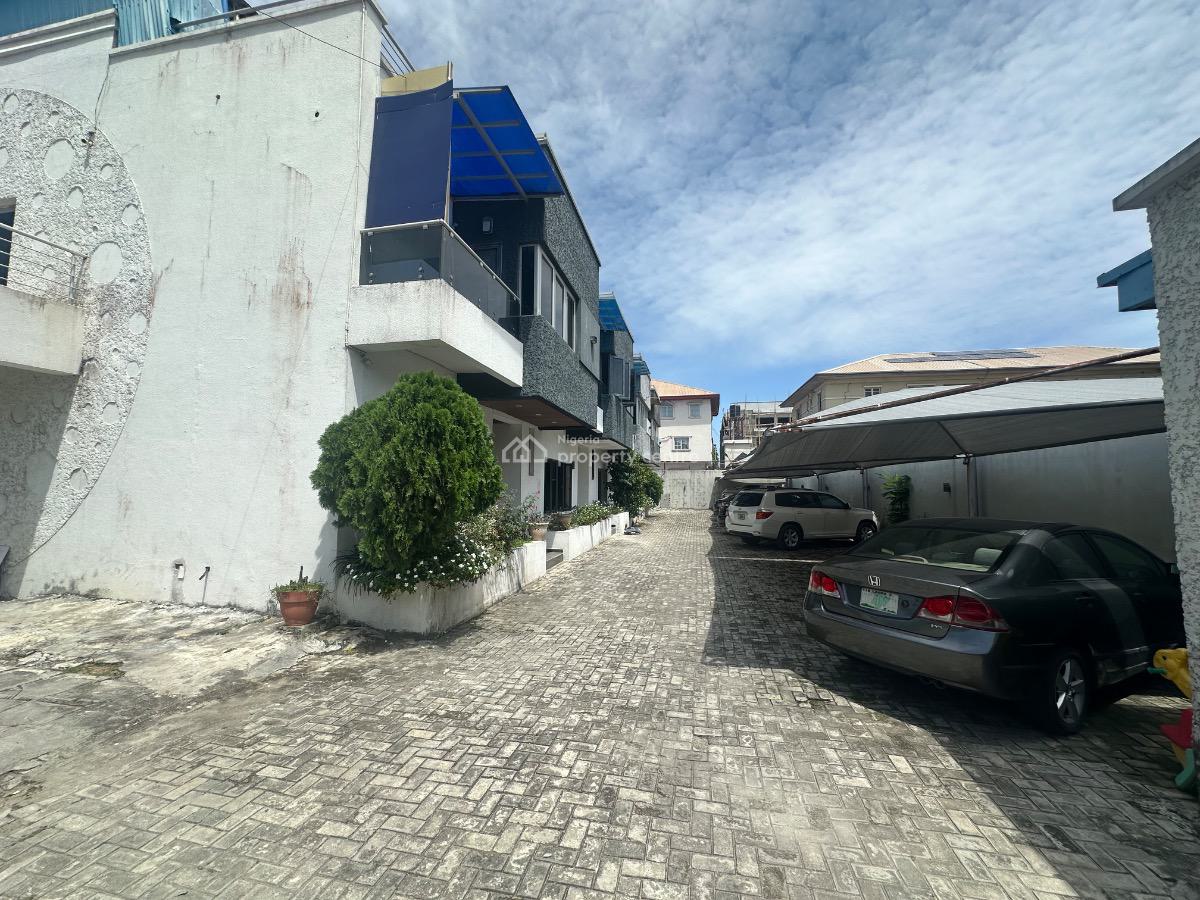 Standard 5 Bedroom Terrace with Bq, Off Tf, Kouboye Street, Lekki Right, Oniru, Victoria Island (vi), Lagos, Terraced Duplex for Sale