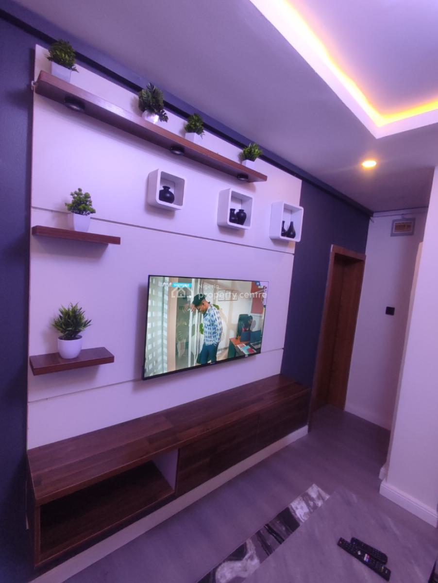 Luxurious and Comfortable One Bedroom Apartment, Onike, Yaba, Lagos, Mini Flat (room and Parlour) Short Let