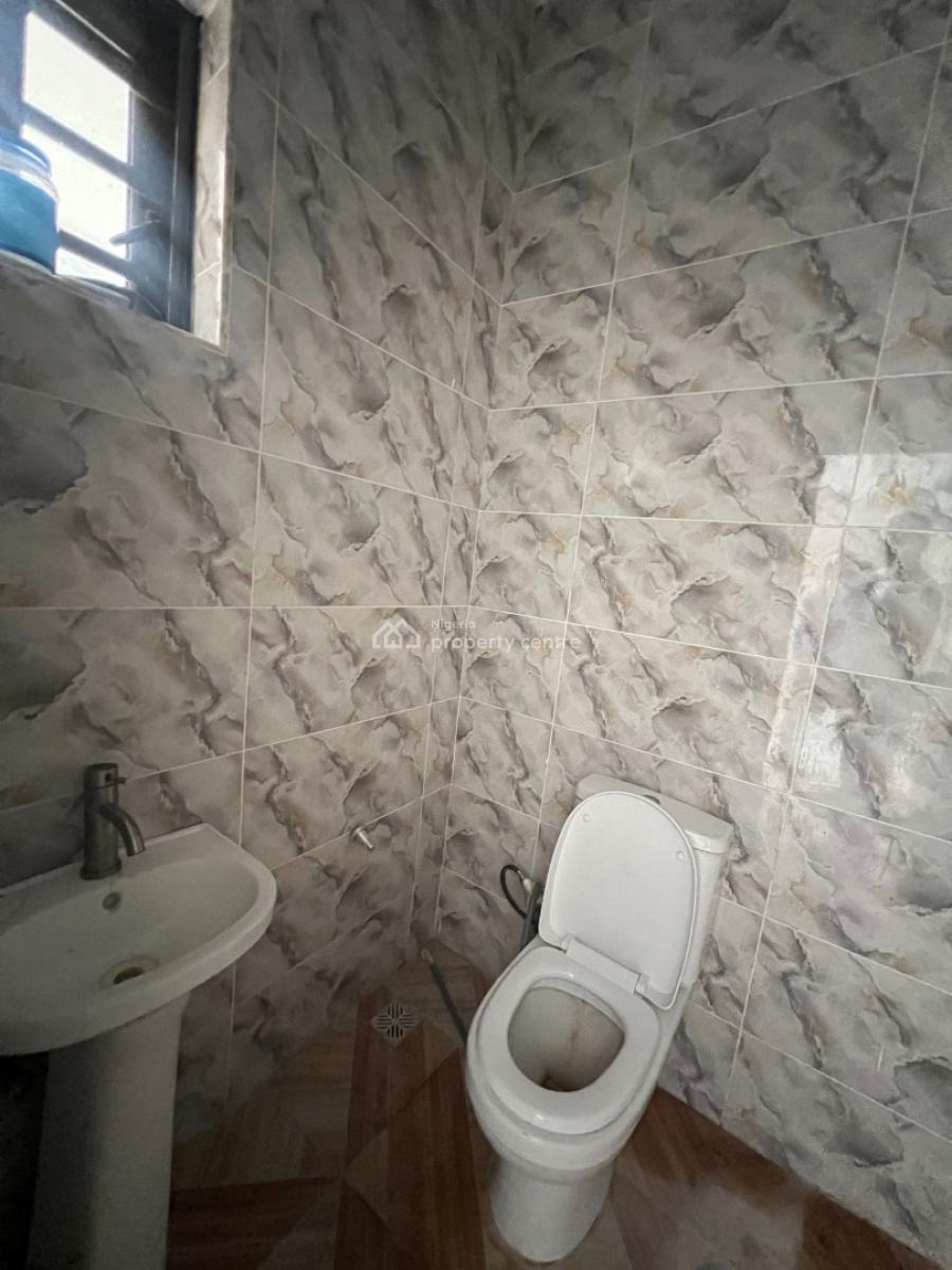 Well Built 2bedroom Apartment, Ilasan, Lekki, Lagos, Flat / Apartment for Rent