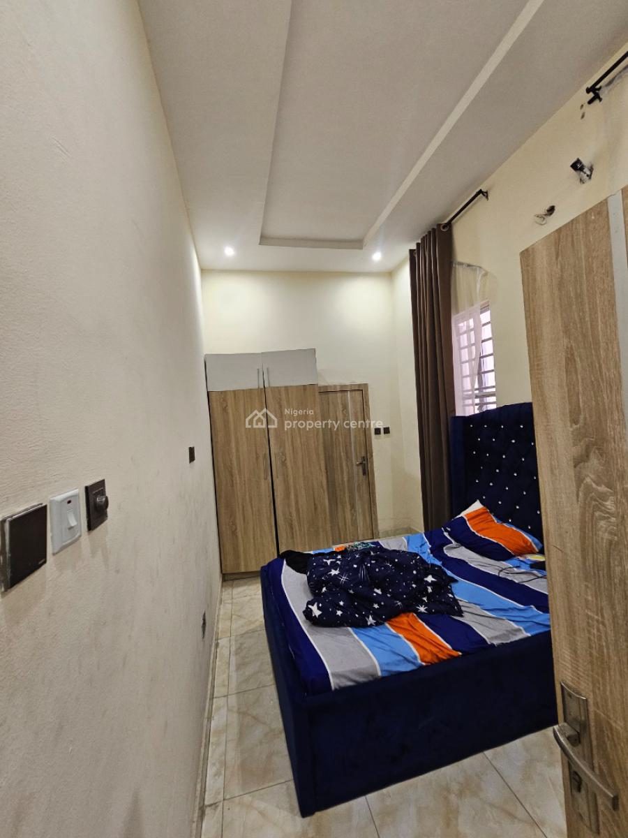 Distress  4bedroom Terrace Duplex, Vgc, Lekki, Lagos, Terraced Duplex for Sale