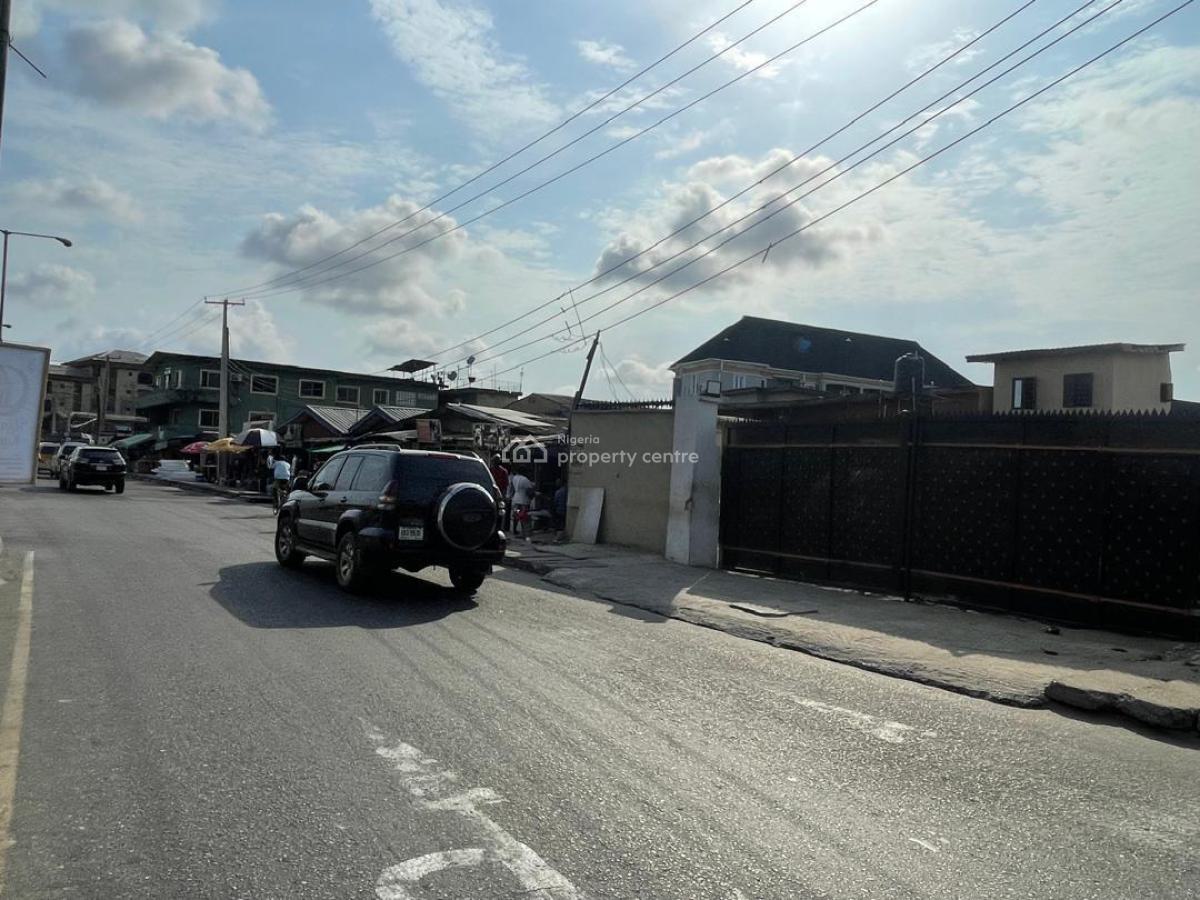 Furnished 18 Rooms Hotel. The Executive Suite Is 2 (no) 1 Bedroom Flat, Ijesha Road, Surulere, Lagos, Hotel / Guest House for Sale