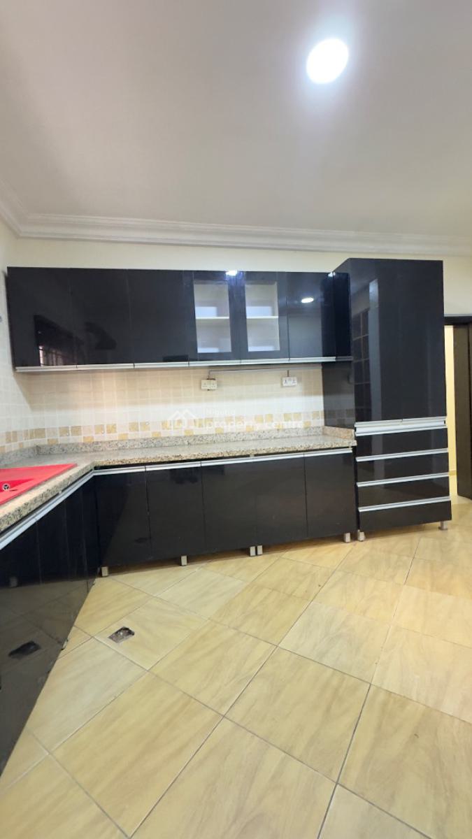 5 Bedrooms Fully Detached Duplex + Bq, Apo, Abuja, Detached Duplex for Rent