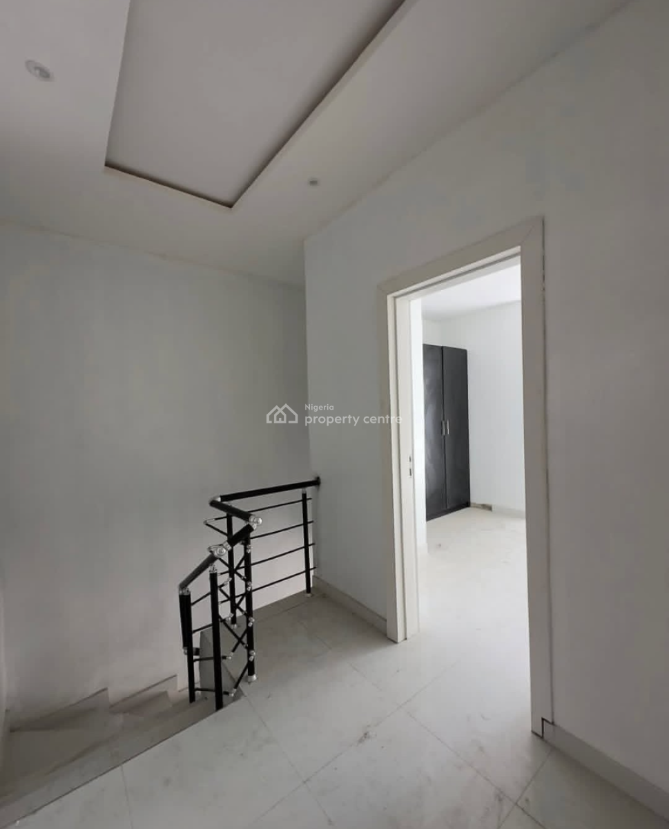 Self Service & Self Compound 3bedroom Terrace at Ikota, Ikota By Bis, Ikota, Lekki, Lagos, Terraced Duplex for Rent