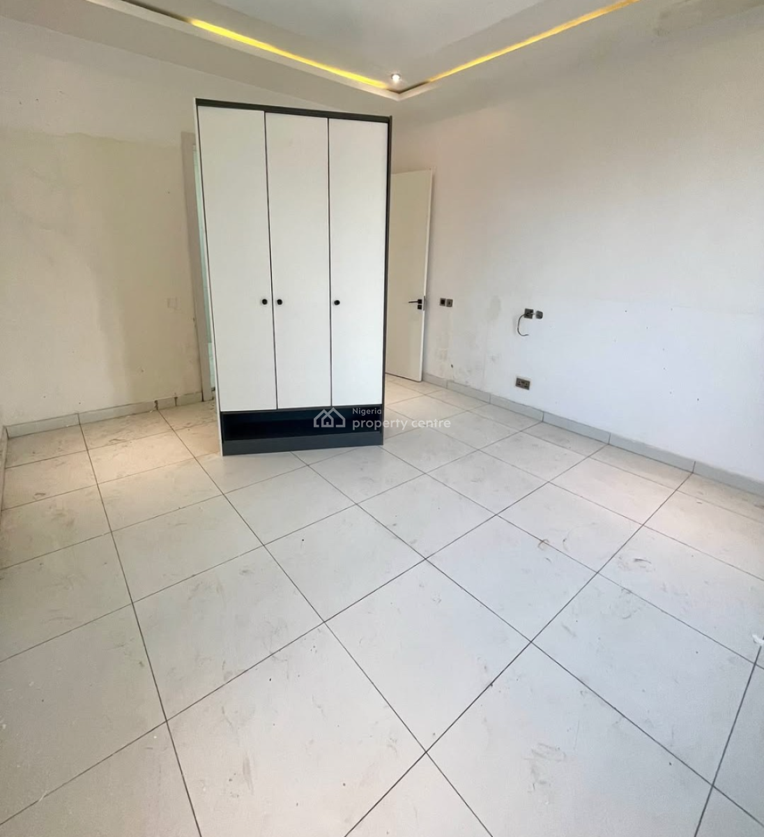 Fully Service One Bedroom and Parlour, By Wren, Lekki Phase 1, Lekki, Lagos, Mini Flat (room and Parlour) for Rent