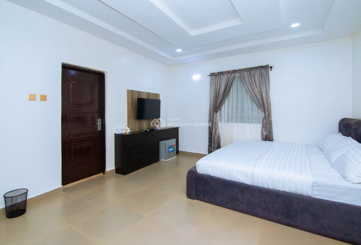 Nice Hotel 7 Bedroom Detached Duplex, Nice Location at Kubwa, Kubwa, Abuja, Hotel / Guest House for Sale