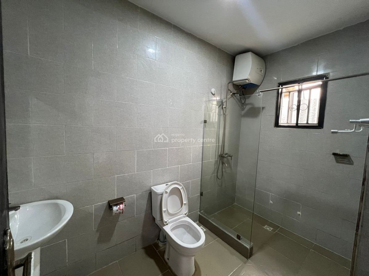 Nice Hotel 7 Bedroom Detached Duplex, Nice Location at Kubwa, Kubwa, Abuja, Hotel / Guest House for Sale