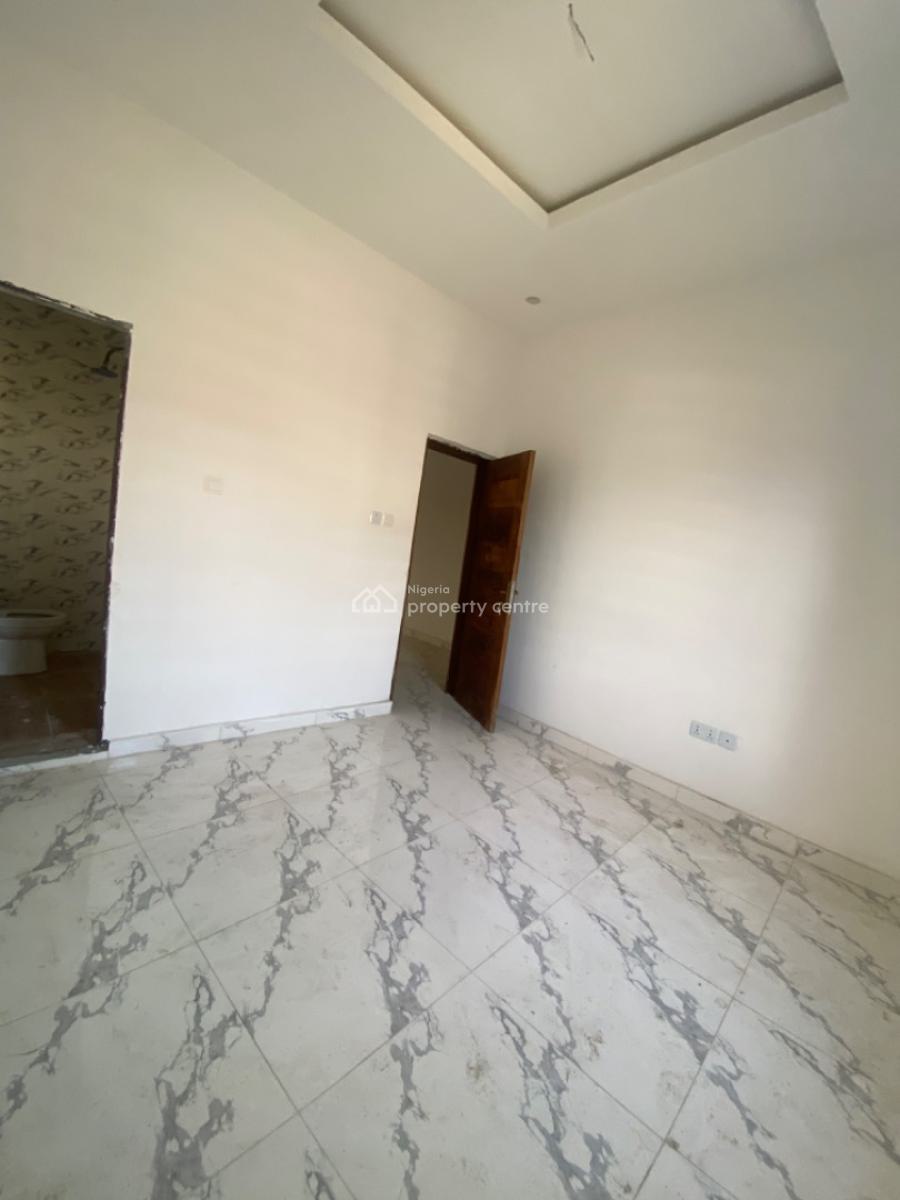 an Executive One Bedroom Flat, Peace Land Ogombo Off Abraham Adesanya Ajah, Lekki, Lagos, Mini Flat (room and Parlour) for Rent