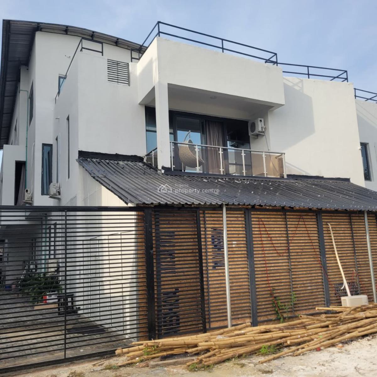 Luxury 11 Bedrooms, Lekki Phase 1, Lekki, Lagos, Semi-detached Duplex for Sale