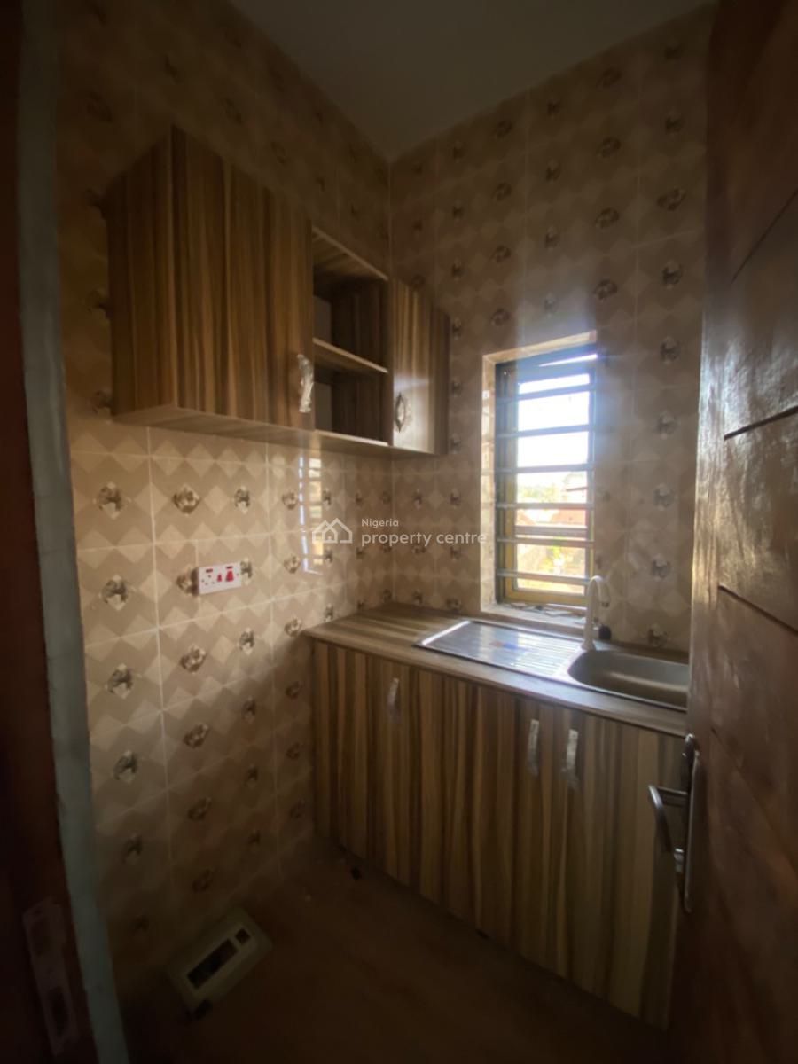 an Executive One Bedroom Selfcon, Peace Close Ogombo Off Abraham Adesanya Ajah, Lekki, Lagos, Self Contain (single Rooms) for Rent