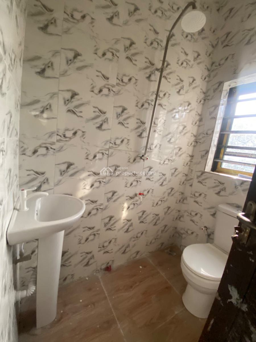 an Executive One Bedroom Selfcon, Peace Close Ogombo Off Abraham Adesanya Ajah, Lekki, Lagos, Self Contain (single Rooms) for Rent