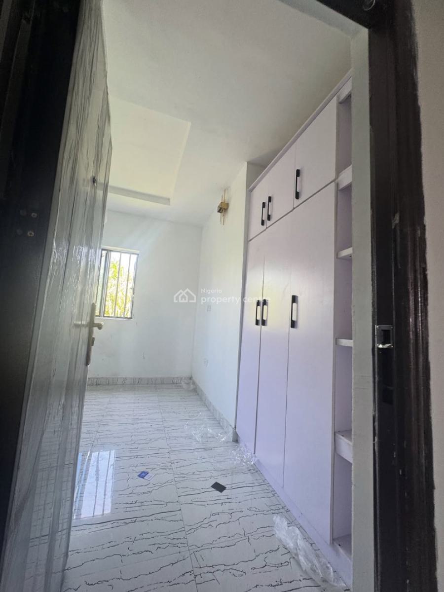 Newly Built 8 Units of 1 Bedroom, 1 Unit of 2 Bedroom & Gate House, Alakahia, Port Harcourt, Rivers, Block of Flats for Sale