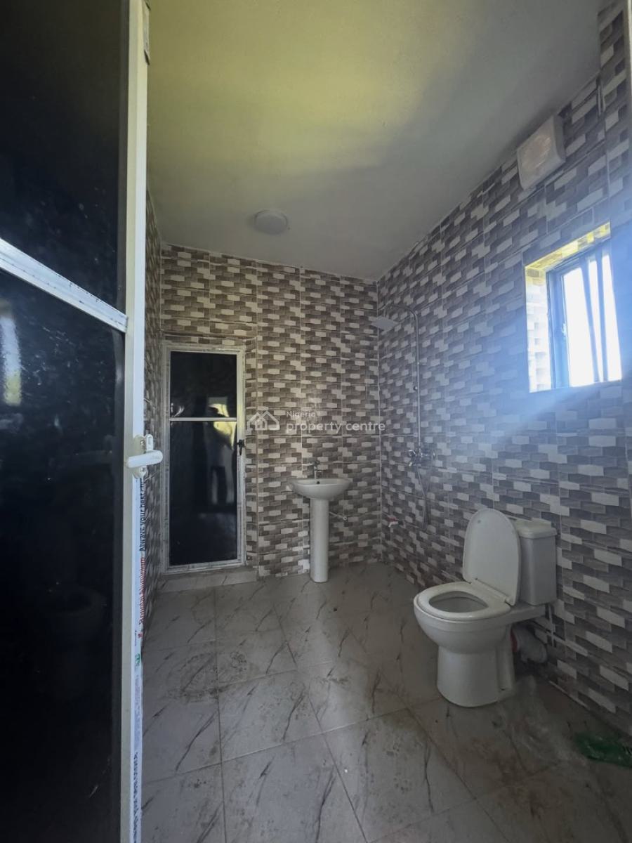 Newly Built 8 Units of 1 Bedroom, 1 Unit of 2 Bedroom & Gate House, Alakahia, Port Harcourt, Rivers, Block of Flats for Sale