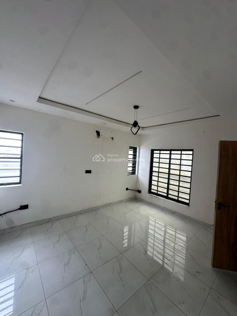 Fully Serviced Luxury 2 Bedrooms Penthouse Apartment, Ologolo, Lekki, Lagos, Flat / Apartment for Rent