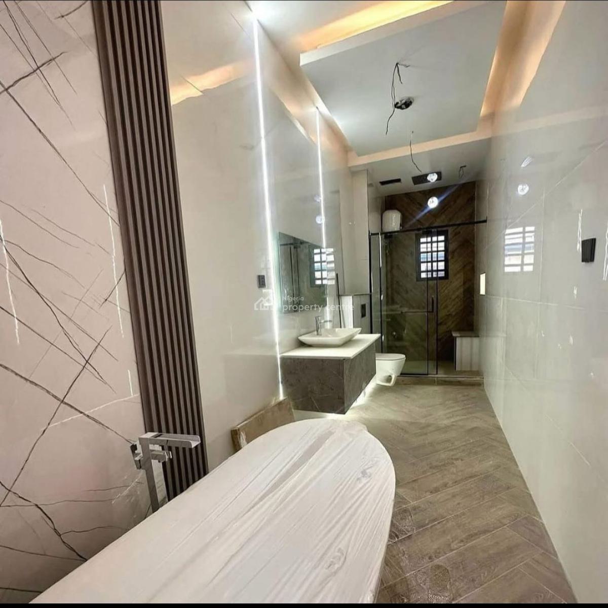 Exquisitely Built 4 Bedroom Terrace with 3 Living Rooms and Bq, Jahi Gilmore, Jahi, Abuja, Terraced Duplex for Sale