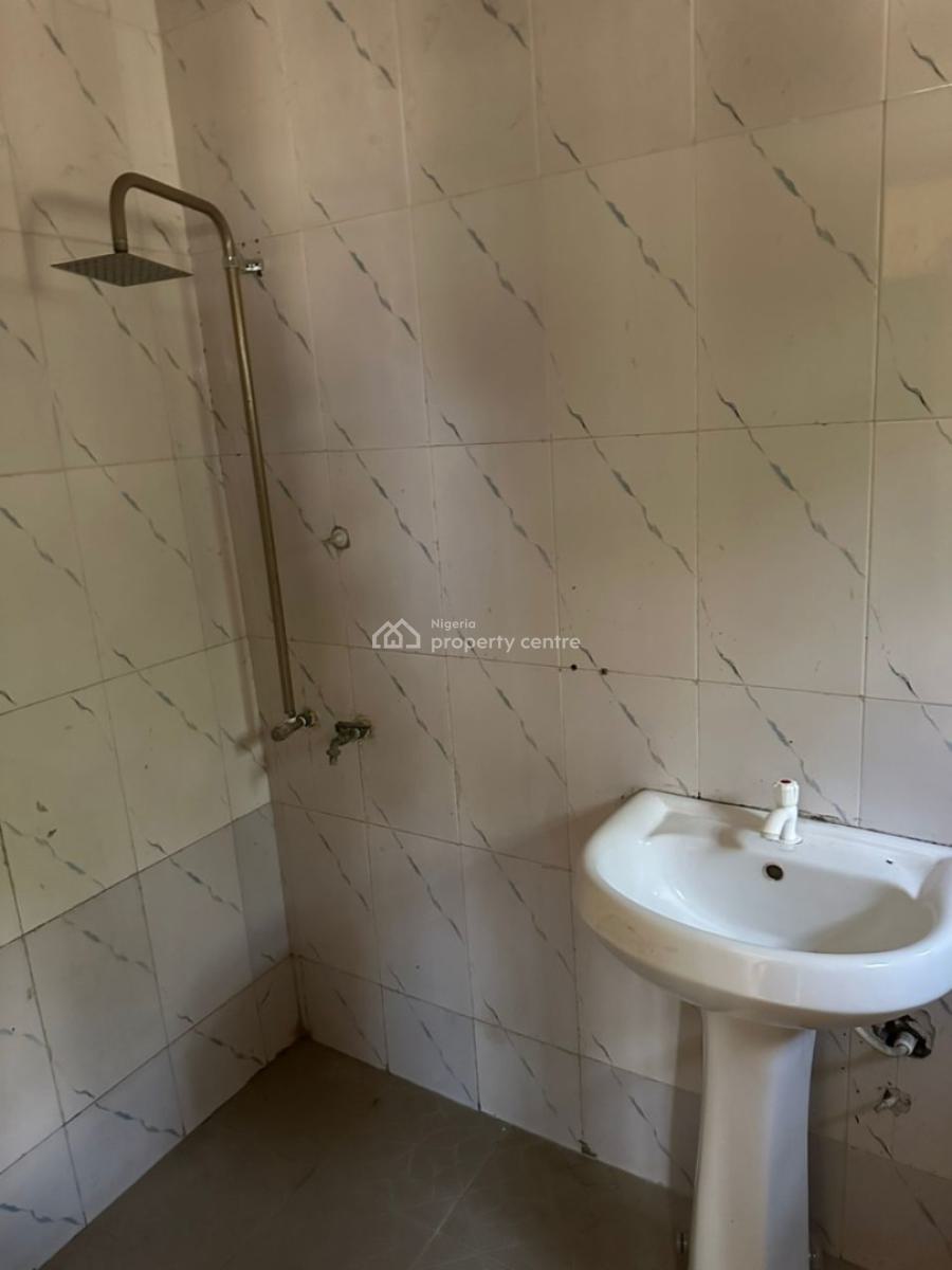 Massive 3 Bedroom Flat in a Secured Estate, Ajah, Lagos, Flat / Apartment for Rent