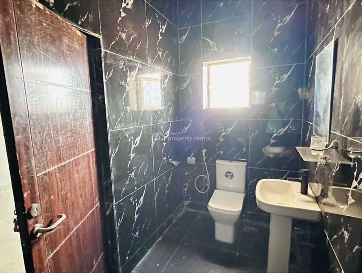 Exquisite 3 Bedroom Flat, Life Camp, Abuja, Flat / Apartment for Sale