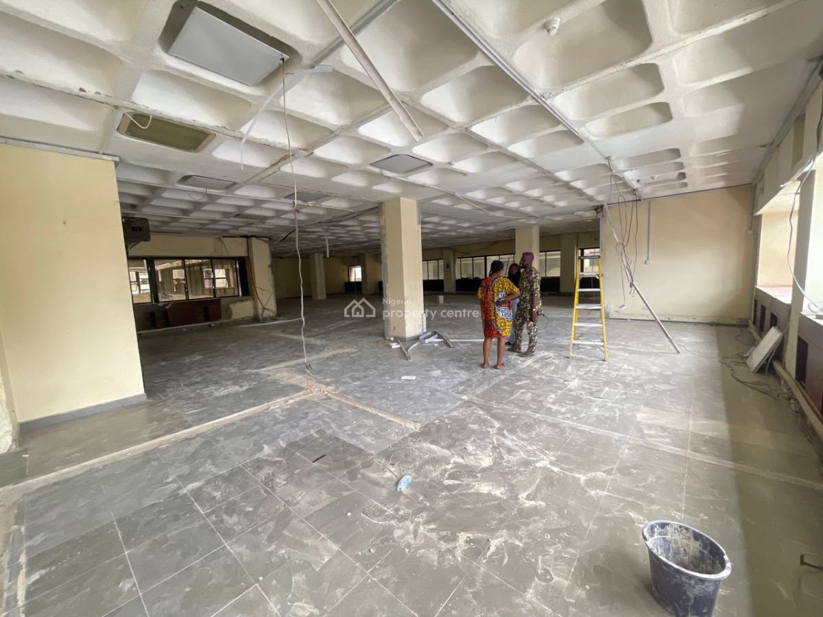 Spacious 282sqm Office Space in a Prime Environment, Victoria Island (vi), Lagos, Office Space for Rent