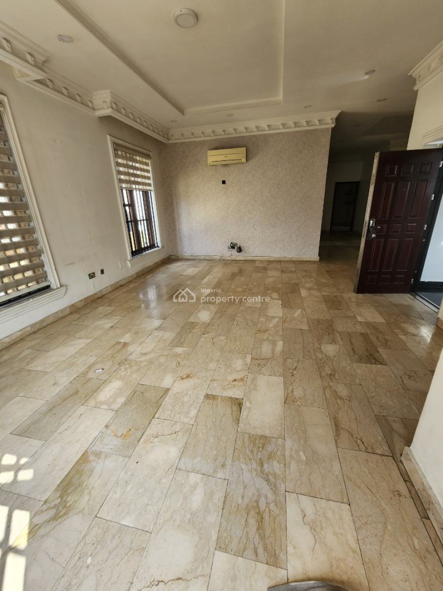 Spacious 3 Bedroom Flat with Bq, Off Banana Island Road, Banana Island, Ikoyi, Lagos, Flat / Apartment for Rent