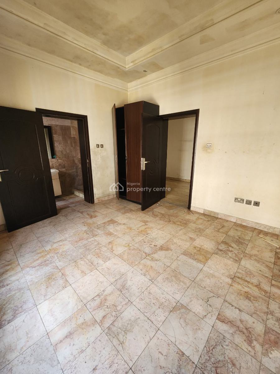Spacious 3 Bedroom Flat with Bq, Off Banana Island Road, Banana Island, Ikoyi, Lagos, Flat / Apartment for Rent