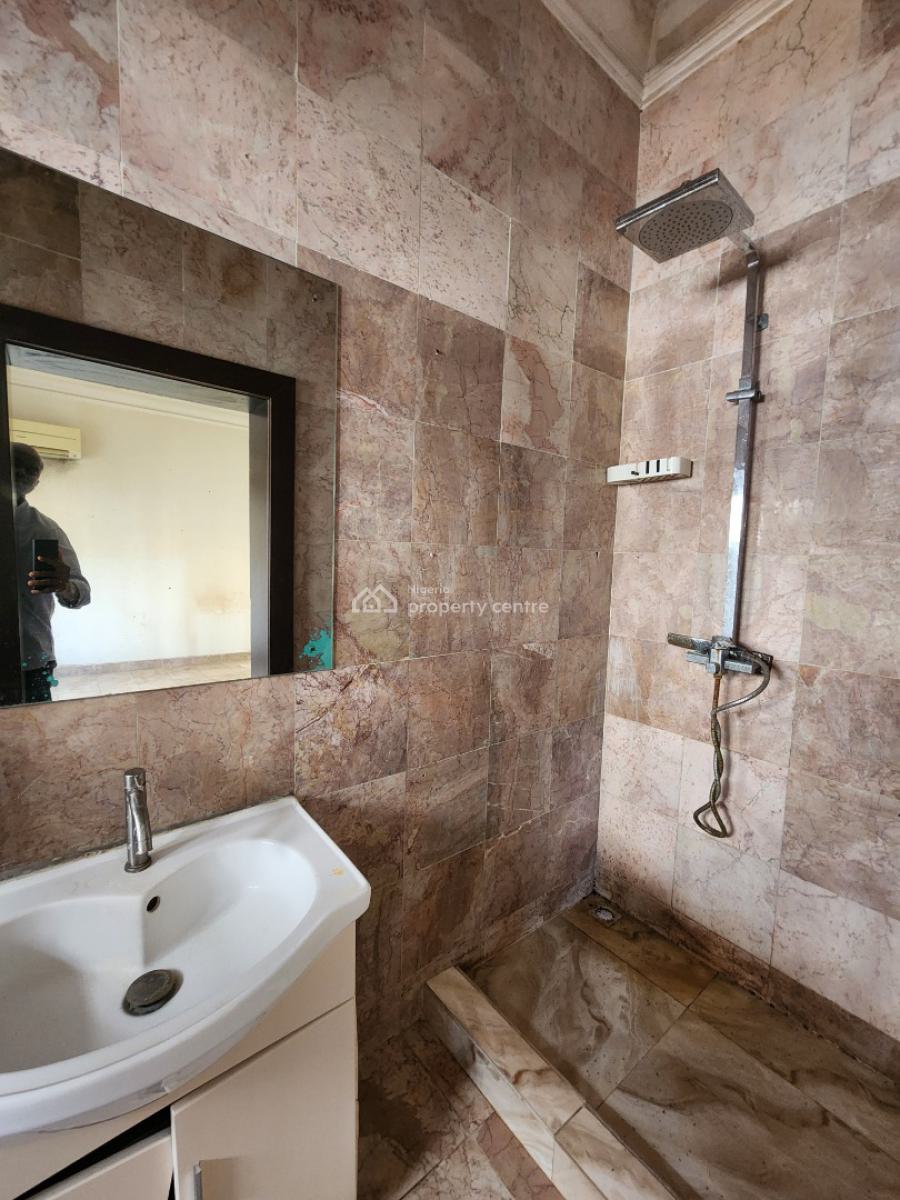 Spacious 3 Bedroom Flat with Bq, Off Banana Island Road, Banana Island, Ikoyi, Lagos, Flat / Apartment for Rent