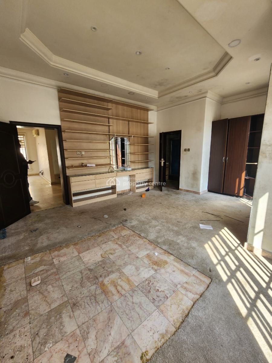 Spacious 3 Bedroom Flat with Bq, Off Banana Island Road, Banana Island, Ikoyi, Lagos, Flat / Apartment for Rent