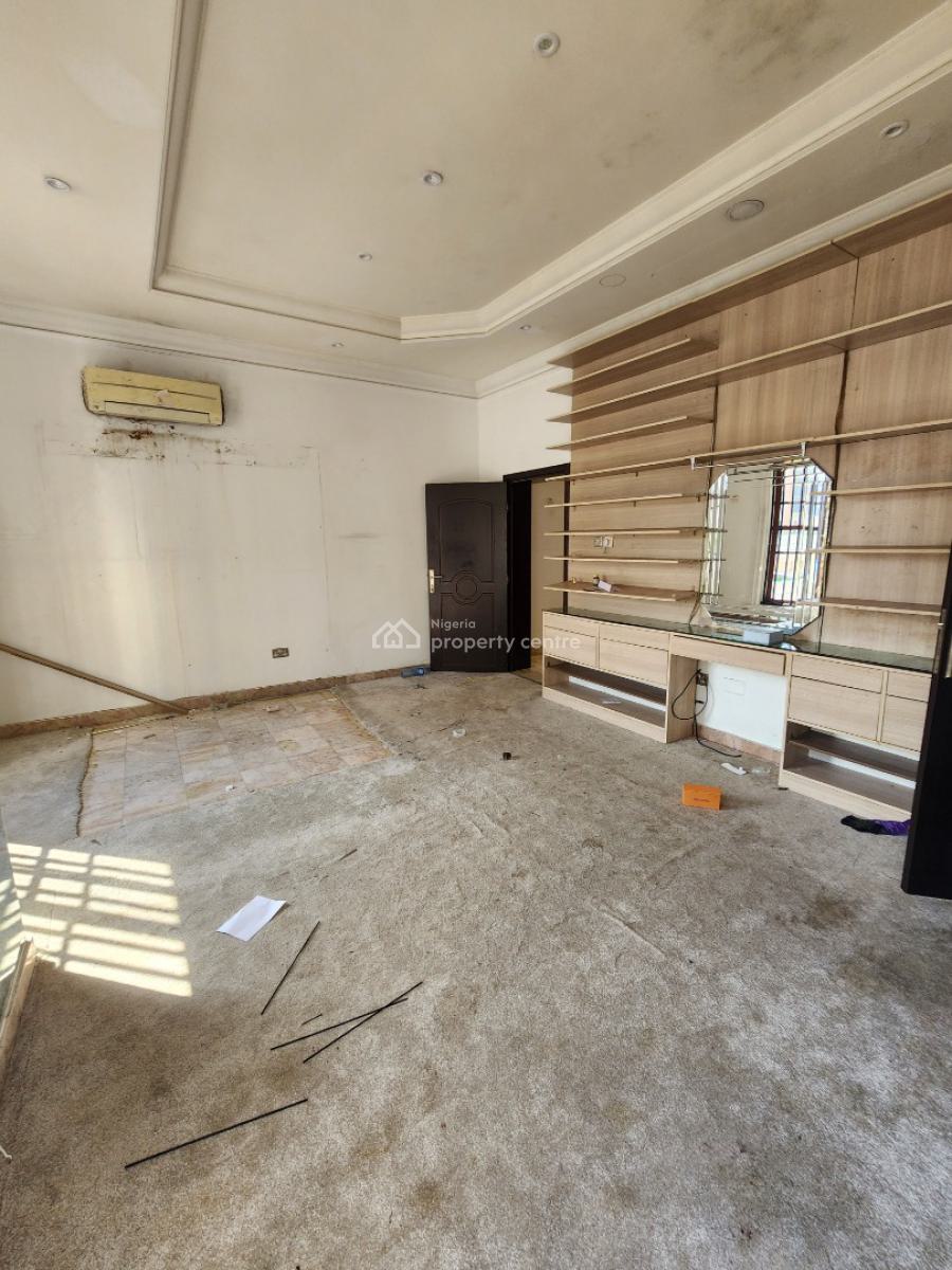 Spacious 3 Bedroom Flat with Bq, Off Banana Island Road, Banana Island, Ikoyi, Lagos, Flat / Apartment for Rent