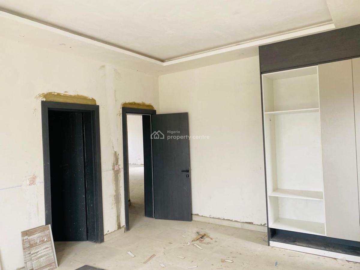 Luxury Spacious 4 Bedroom Penthouse + Bq, Landbridge Area Off Ligali, Victoria Island (vi), Lagos, Block of Flats for Sale