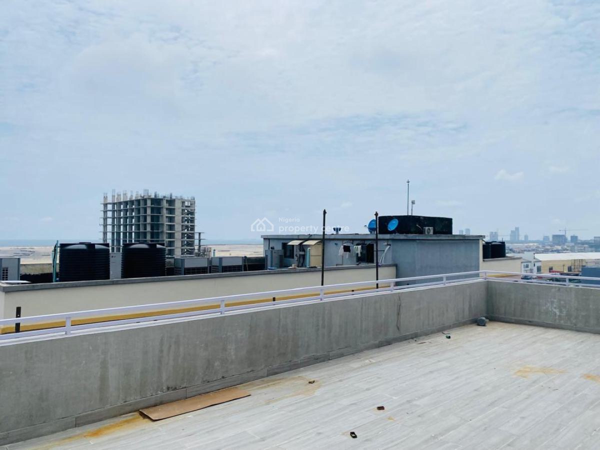 Luxury Spacious 4 Bedroom Penthouse + Bq, Landbridge Area Off Ligali, Victoria Island (vi), Lagos, Block of Flats for Sale