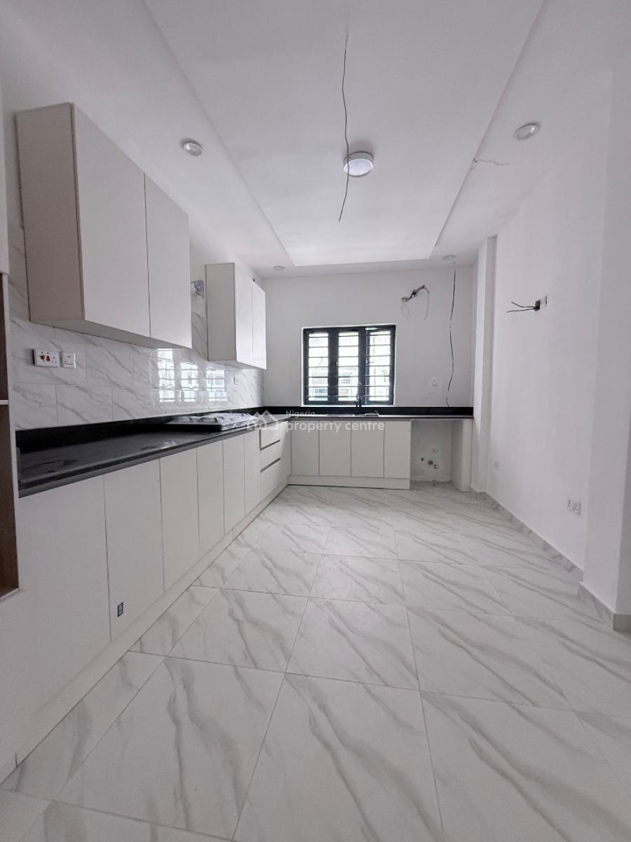 4 Bedroom Terrace Duplexes, Ologolo, Lekki, Lagos, Terraced Duplex for Sale