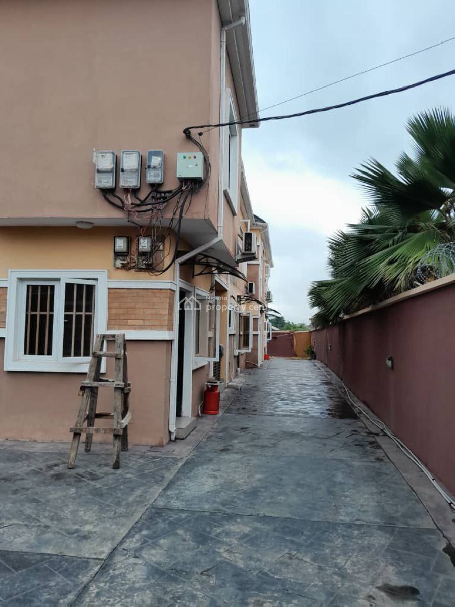 Decent Spacious 3 Bedroom Ground Flat with a Room Bq, Maryland, Maryland, Lagos, Flat / Apartment for Rent
